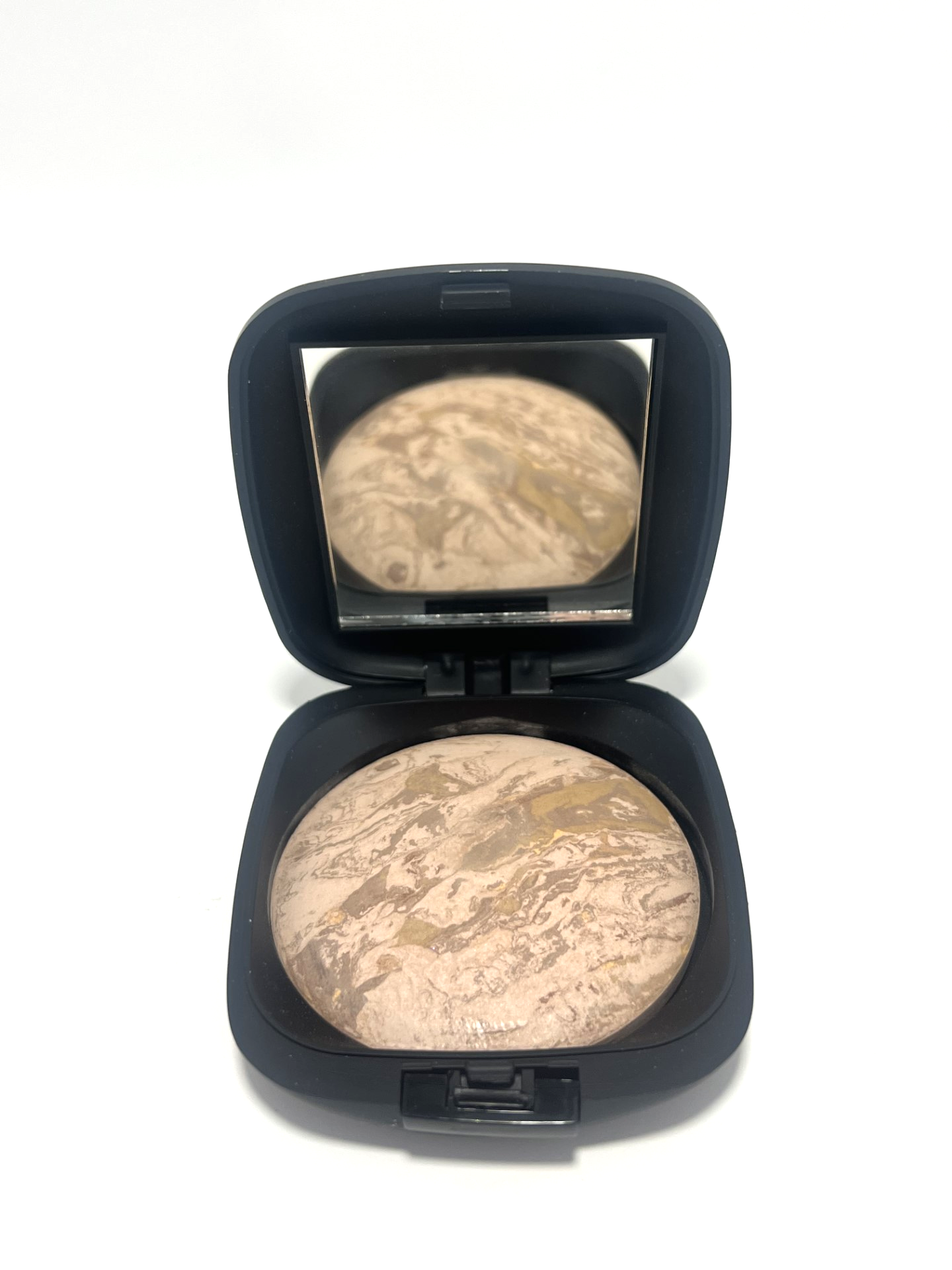 Baked Mineral Swirl